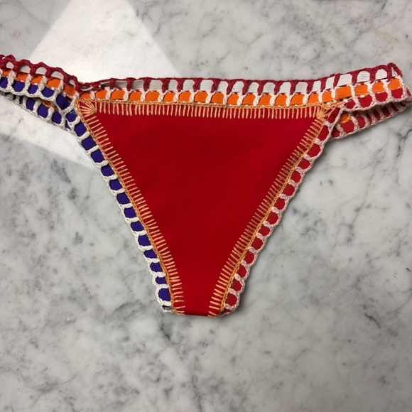 KIINI Red swim bottoms - Picture 3 of 3